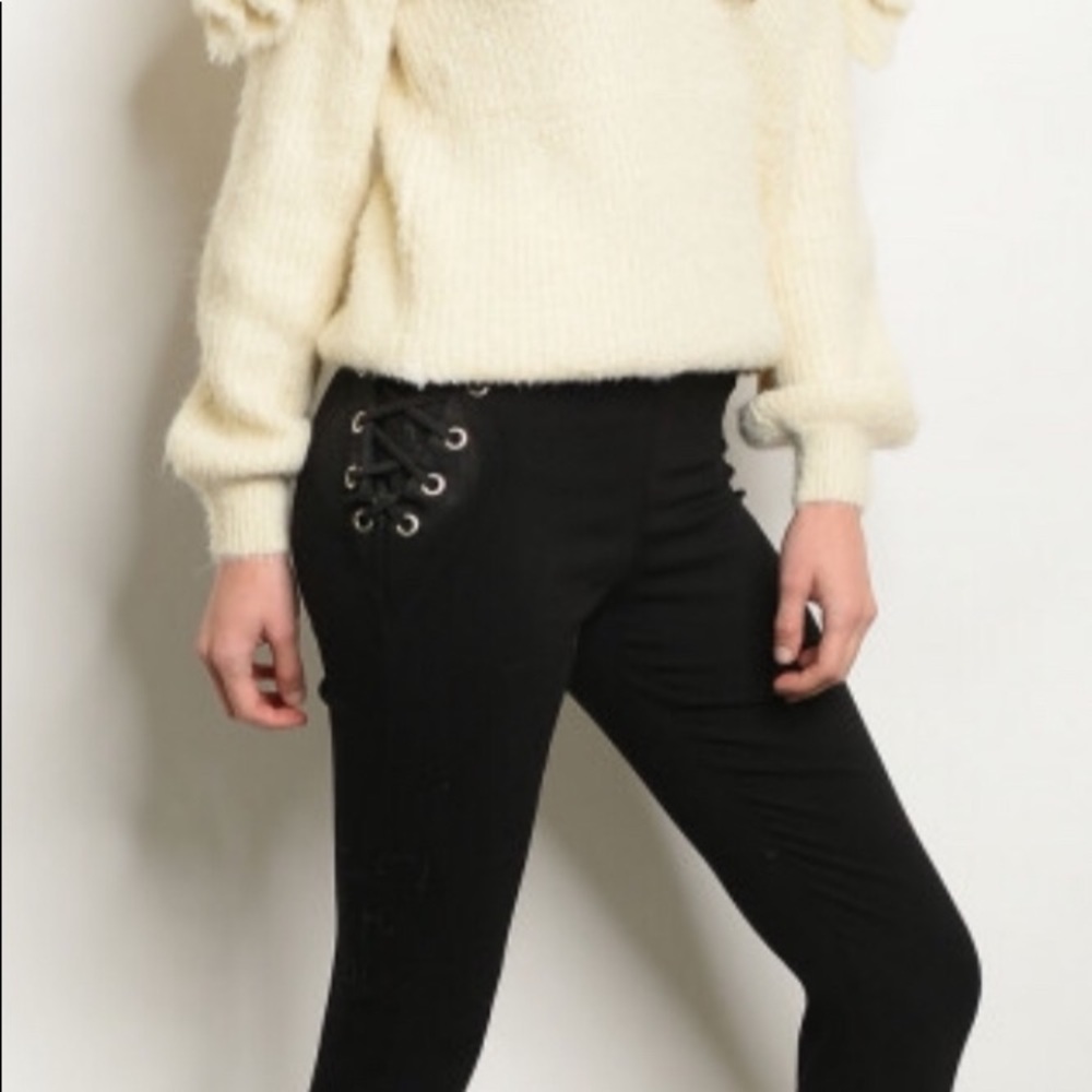 Black Side Lace Pant
